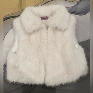 Edikted White Faux Fur Vest - Cozy Luxe Look